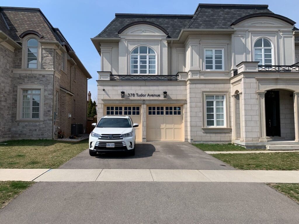 Residential asphalt paving