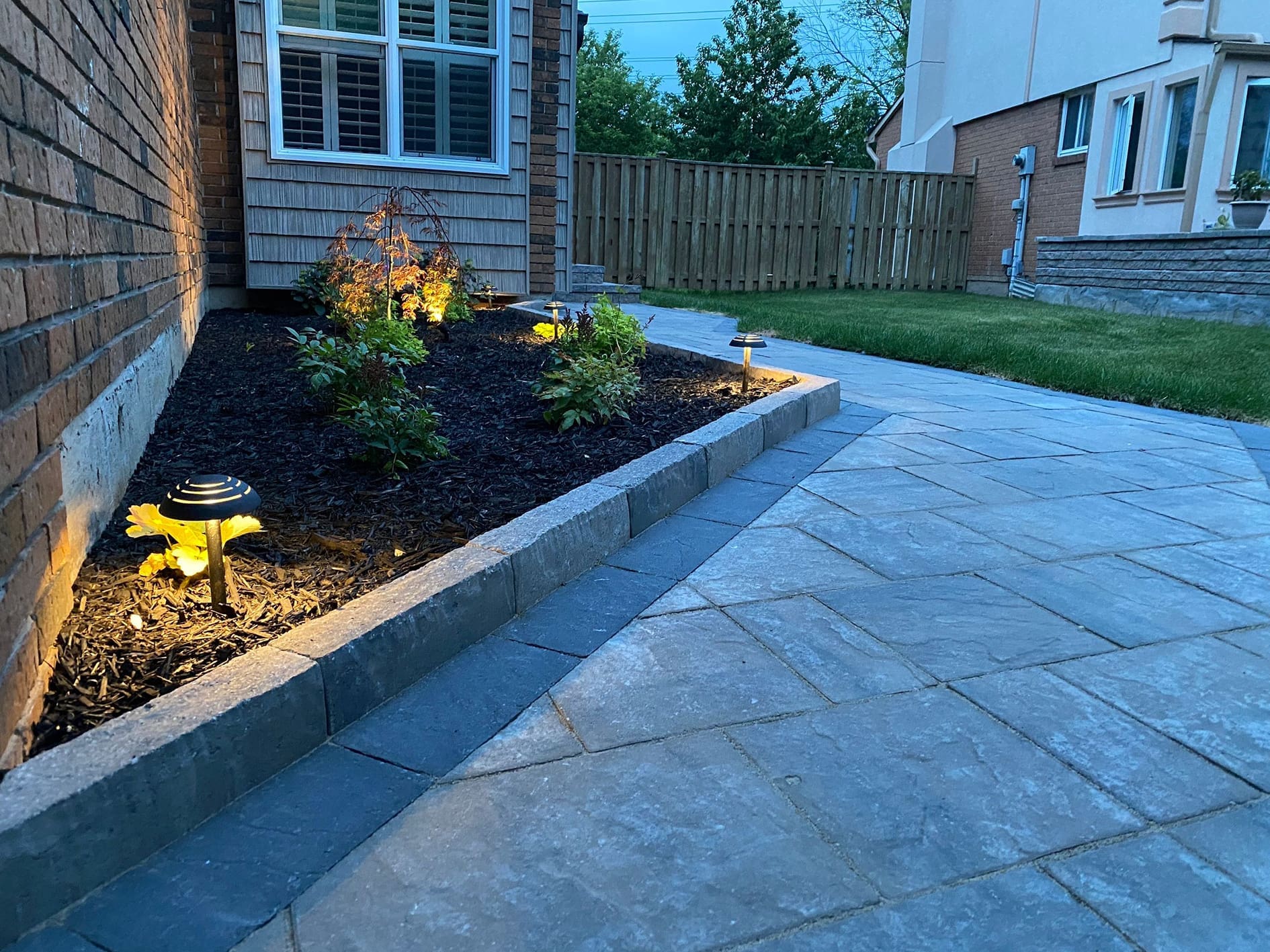 Landscaping Lighting on Front Walkway