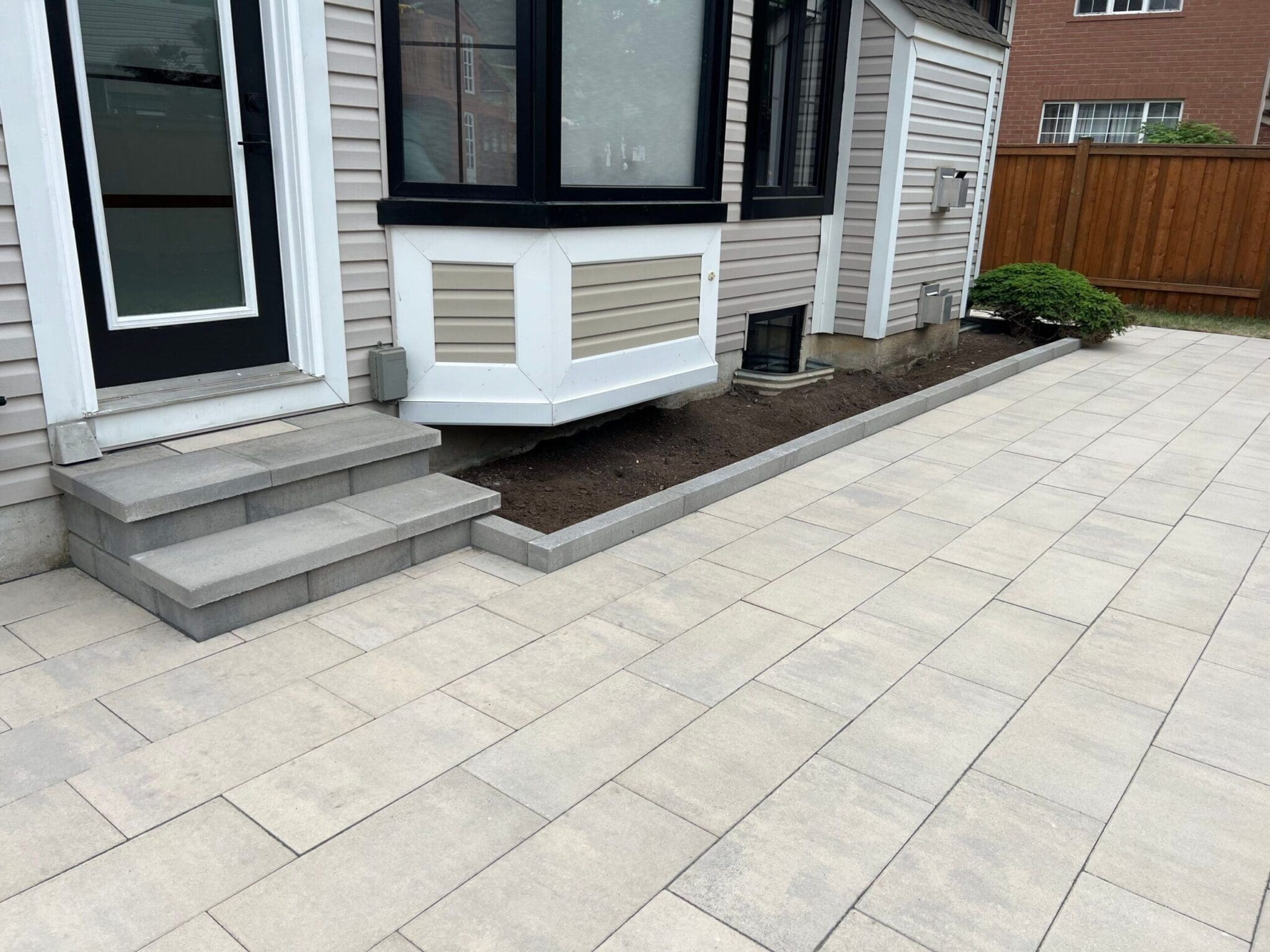 Modern Patio Slabs in Linear Pattern