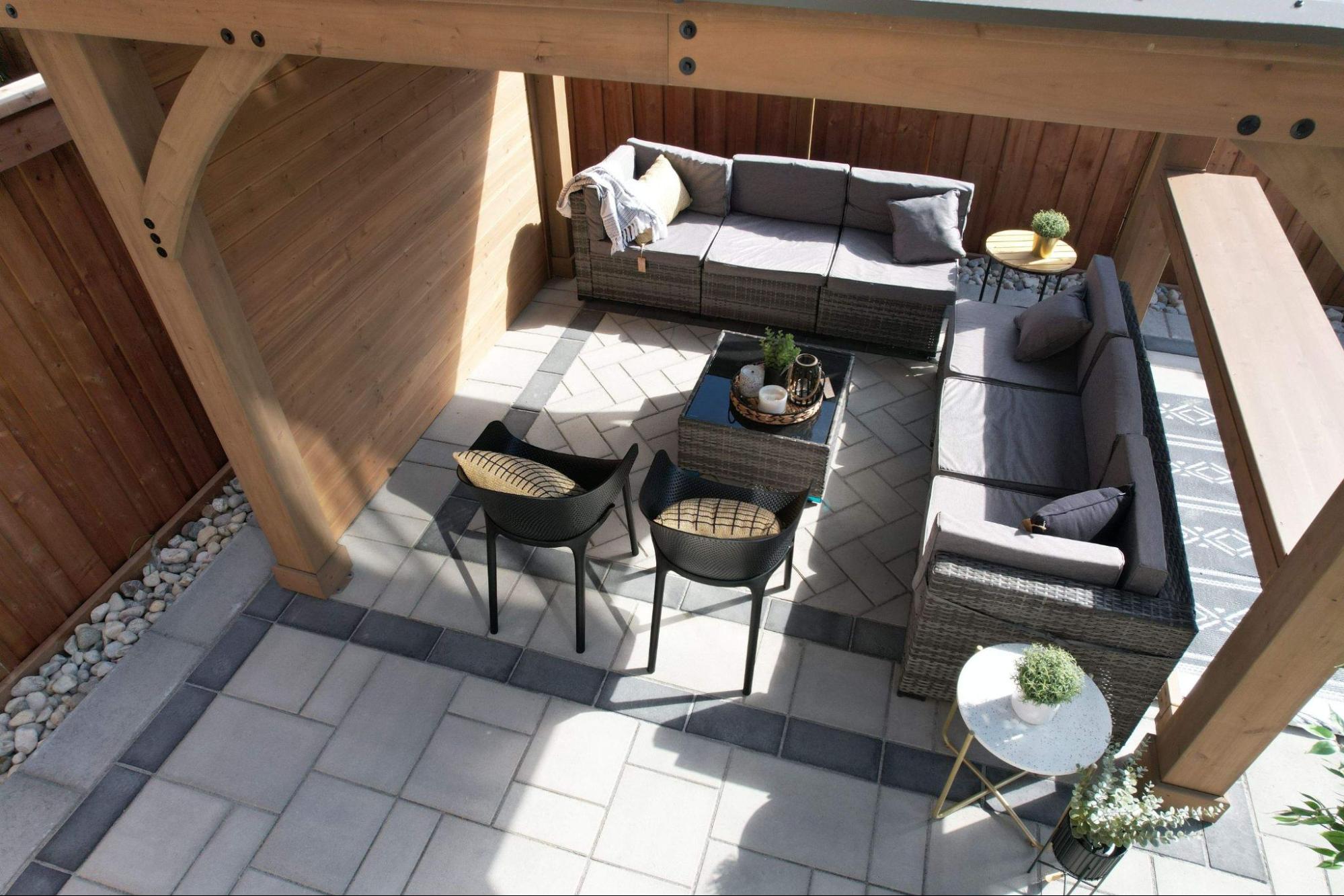 Backyard Interlocking Ideas for Cozy Fall Gatherings